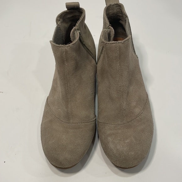 TOMS Kelsey Platform Booties size 4 (big kids) - Picture 6 of 10